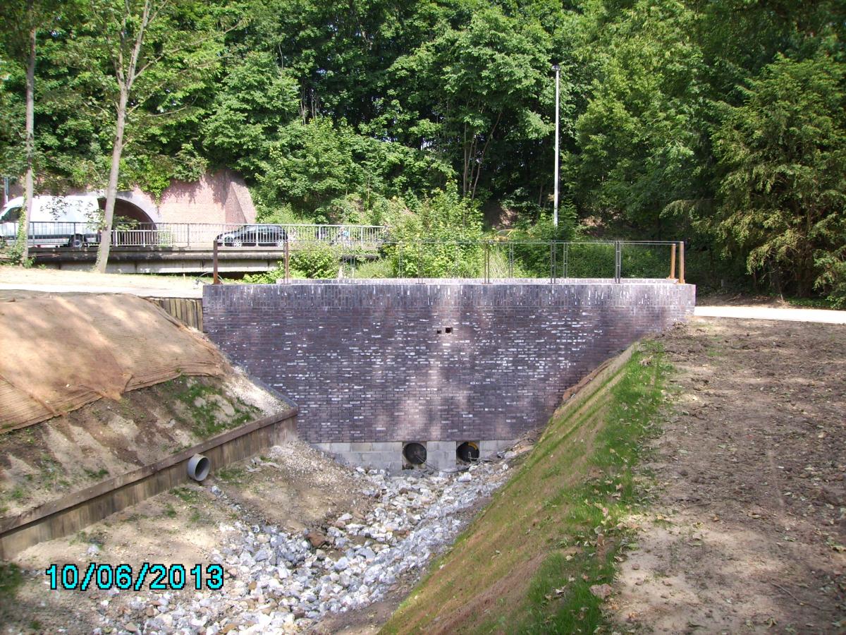 Demer door Diest: inlaat water Begijnendijk